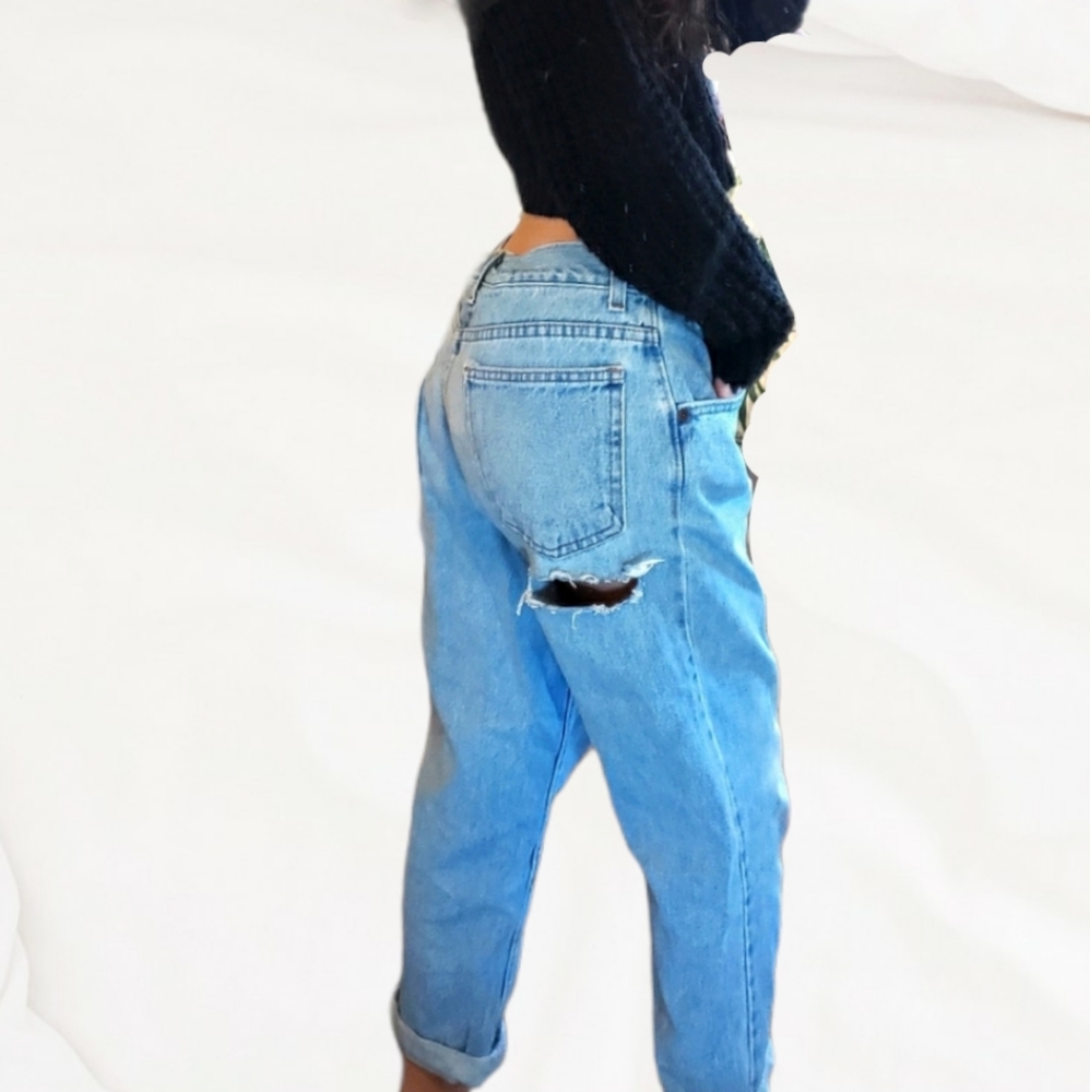 ✰SOLD- DIY Back Slash Jeans✰ - Picture 1 of 9